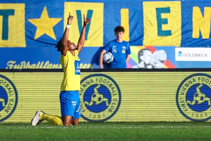 The 24-year-old was often allowed to cheer against St. Pölten.