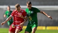 Der GAK um Mayer (li.) und DSV Leoben um Halili trennten sich 1:1.  (Bild: GEPA pictures)