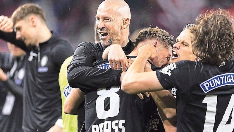 Pure Freude bei Sturm-Coach Christian Ilzer nach dem 4:3. (Bild: GEPA pictures)