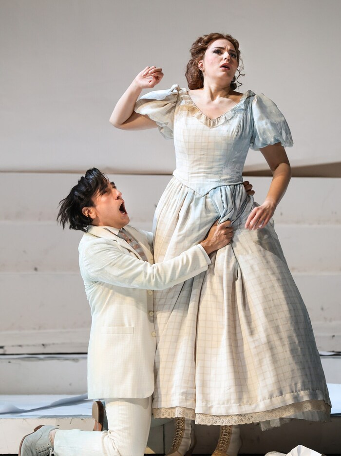 Kurtisane Magda (Matilda Sterby) liebt Ruggero (Leonardo Capalbo) - das geht nicht gut aus.