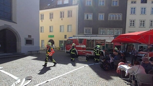 Die Florianis konnten den Brand in der Liebfrauenkirche rasch löschen.  (Bild: Feuerwehr Feldkirch-Stadt)
