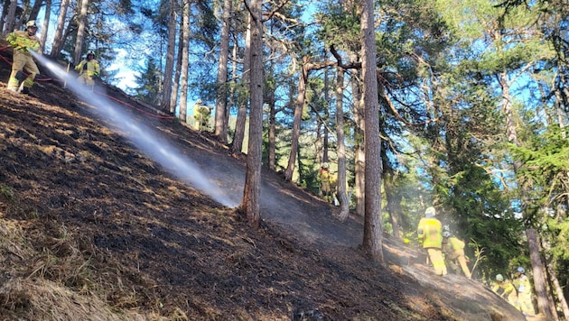 Die Florianijünger konnten den Brand rasch bekämpfen. (Bild: zoom.tirol)