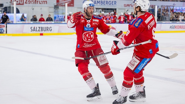 Paul Postma (left) and Nick Petersen scored for the KAC in the first away match in Salzburg. (Bild: GEPA pictures)