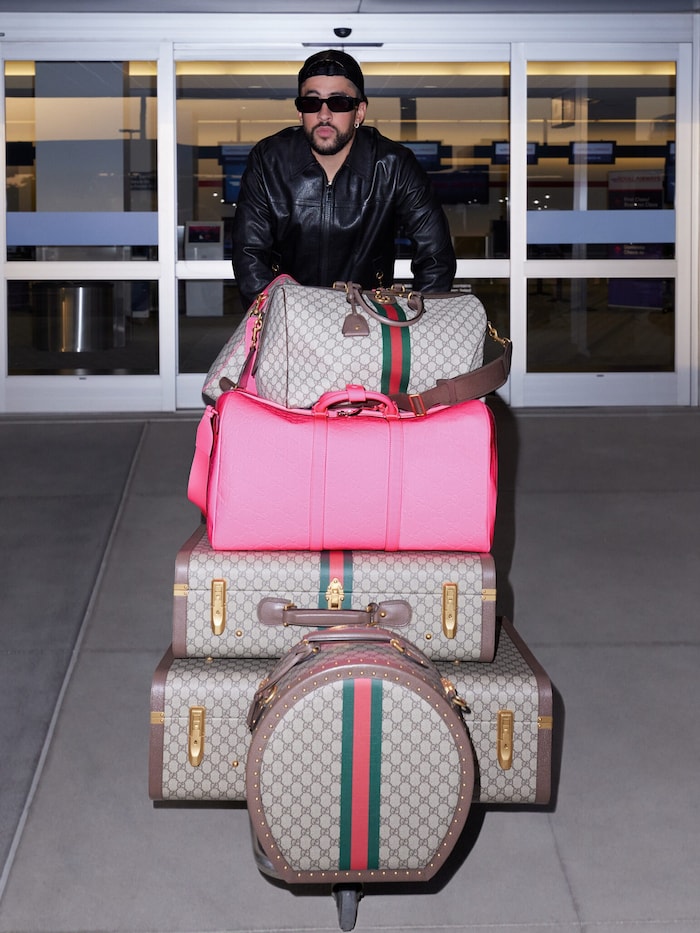 Die Koffer und Reisetaschen zeichnen sihc durch die ikonische Gucci-Prägung aus.