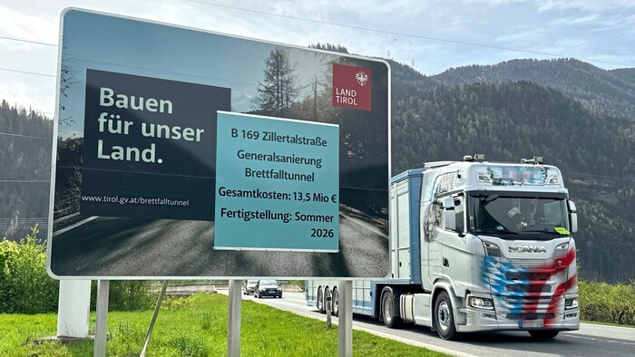 Hinweis auf die Mega-Baustelle im vorderen Zillertal.