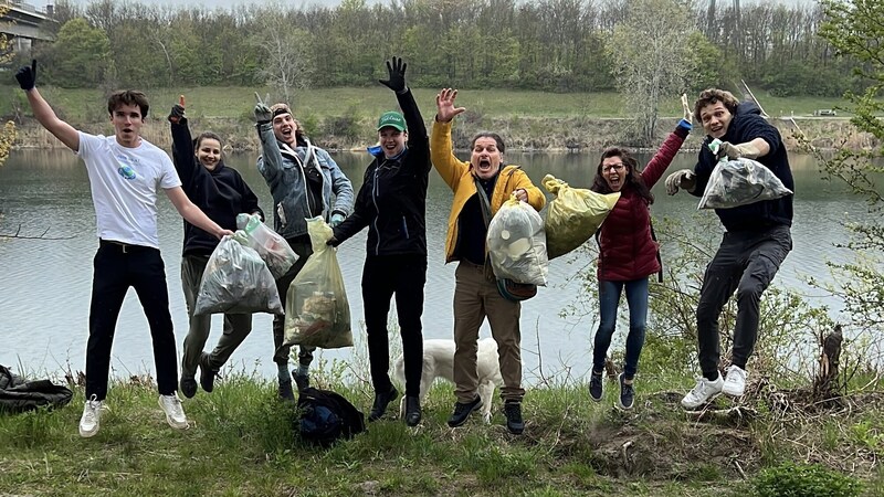 Auch das Müllsammeln kann Spaß machen! (Bild: Planet Matters)