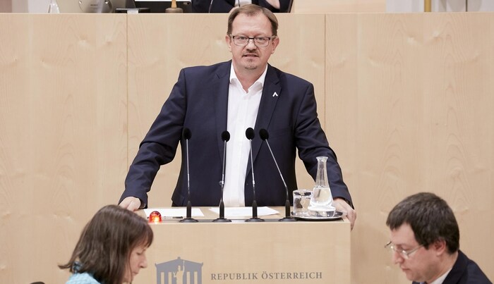 Rudolf Silvan führt erneut die Riege der roten Nationalratskandidaten aus Niederösterreich an