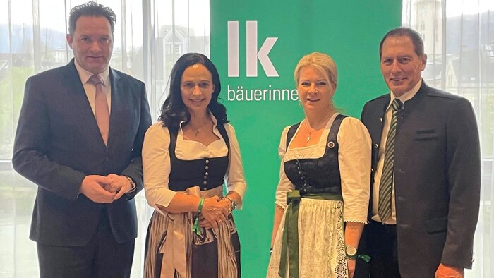 Landwirtschaftsminister Norbert Totschnig, Landesbäuerin Astrid Brunner, Bundesbäuerin Irene ...