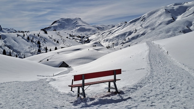 You can still enjoy the winter landscape on the Arlberg - and in spring-like temperatures. (Bild: Bergauer)