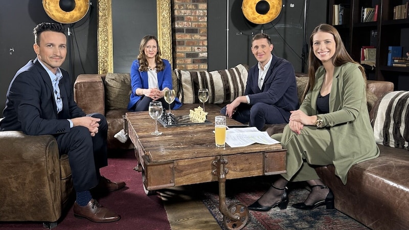 Markus Habermann, Claudia Plakolm, Niko Frings, Tanja Pfaffeneder (von links nach rechts)  (Bild: krone.tv)