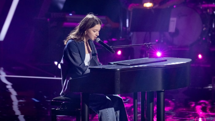 Christina Zarzer auf der Bühne von „The Voice Kids“