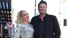 Gwen Stefani wurde im Oktober 2023 mit einem Stern am „Walk of Fame“ geehrt. Hier ist sie mit ihrem Ehemann Blake Shelton zu sehen. (Bild: Lisa OConnor / Action Press / picturedesk.com)