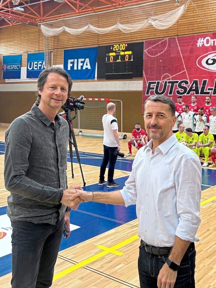 ÖFB Head of Sport Peter Schöttel and BFV President Georg Pangl visit.