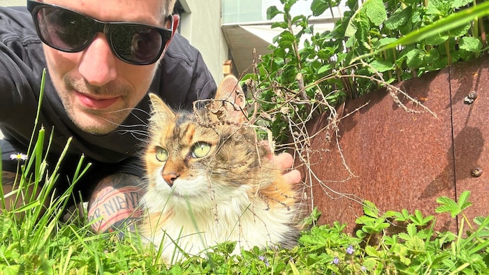 „FILZI“: Um ein Foto mit Prinzessin „Filzi“ zu ergattern, musste Redakteur Hannes Baumgartner ...