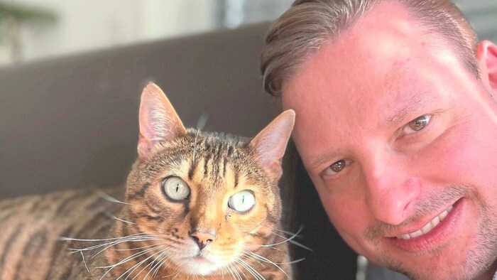 „FREYA“: Seine Familie liebt Redakteur Jörg Schwaiger über alles – und dazu gehört seine ...