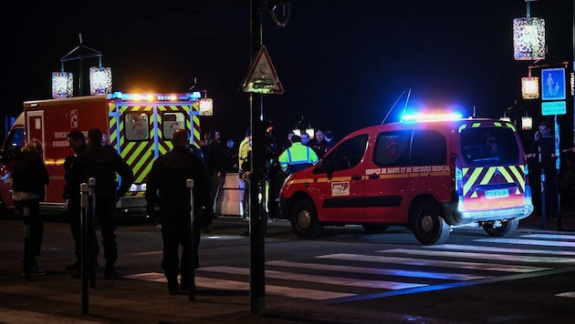 Çarşamba akşamı Bordeaux'da bir adam bir yayayı bıçakladı ve iki kişiyi de ağır yaraladı. (Bild: APA/AFP/Philippe Lopez)