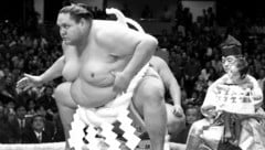 Sumo-Legende Akebono ist tot. (Bild: APA/AFP/YOSHIKAZU TSUNO, Krone KREATIV)