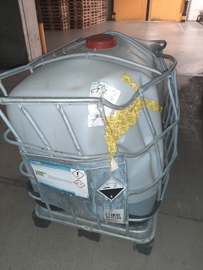 Der beschädigte Ammoniak-Container.