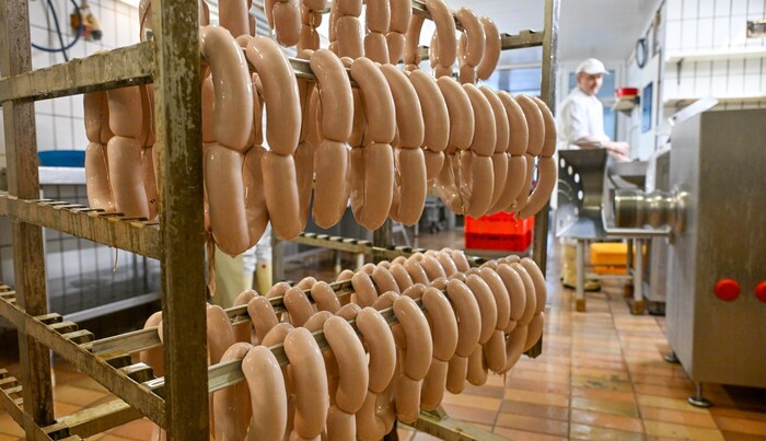 Einblick in Fischelmaiers Schmankerl-Werkstatt in Pabneukirchen.