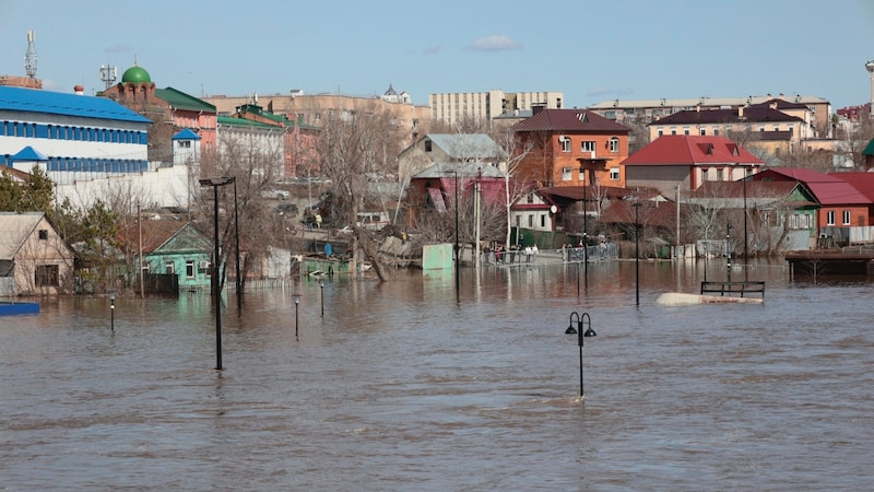 Überflutung in Orenburg (Bild: Associated Press)