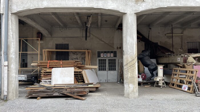 Blick in die Materialhalle am Gelände der Rösselmühle in Graz