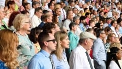 Im August 2023 fand im Ernst- Happel- Stadion in Wien ein Kongress der Zeugen Jehovas mit etwa 9000 Gläubigen statt. (Bild: JZ)