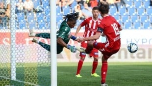 Admiras Keeper Oluwayemi ließ im Derby nichts anbrennen. (Bild: GEPA pictures/ Armin Rauthner)