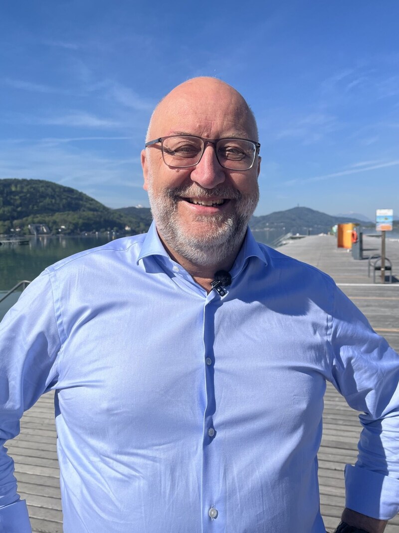 Erwin Smole, Vorstand der STW Klagenfurt: „Das Angebot wird sehr gut in Anspruch genommen, wir freuen uns über zwei heiße Frühlingstage!“ (Bild: Katja Bieche)