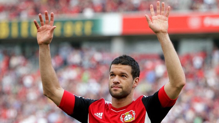 Von 2010 bis 2012 spielte Michael Ballack bei Bayer Leverkusen.