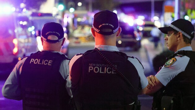 The Australian police after the knife attack in a Sydney shopping center (Bild: AFP)