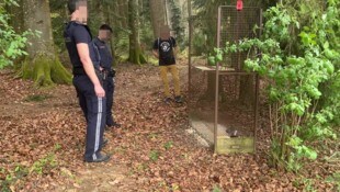 In die große Falle sollten laut dem Verein RespekTiere Vierbeiner wie Füchse tappen.