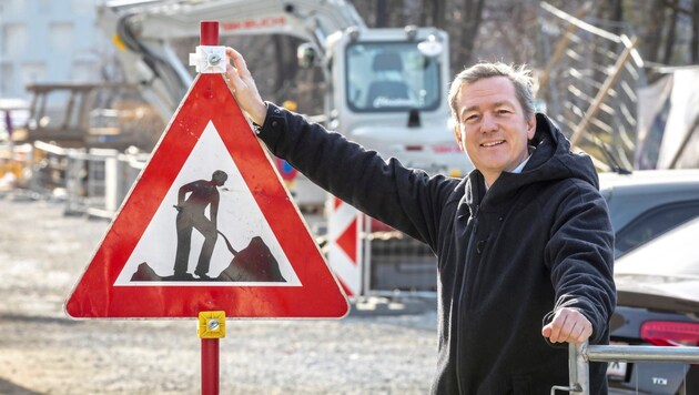 TÜ Profesörü Alexander Passer sürdürülebilir inşaat konusunda uzmandır (Bild: TU Graz/Lunghammer)