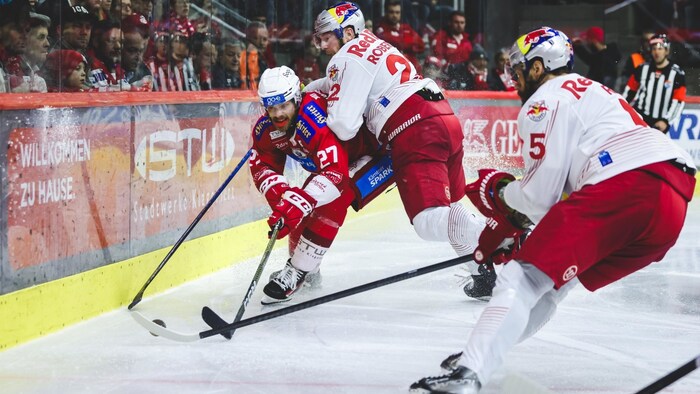 KAC-Kapitän Thomas Hundertpfund traf in Minute 10 zur 1:0-Führung.