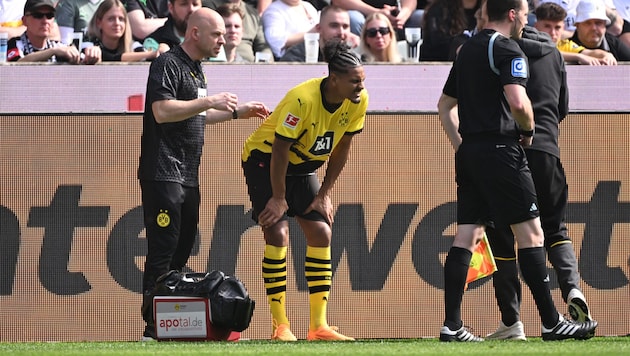 Sebastien Haller verletzte sich im Spiel gegen Borussia Mönchengladbach. (Bild: APA/AFP/Ina FASSBENDER)