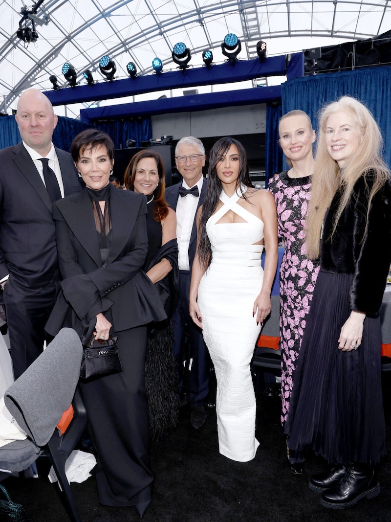 Von links: Marc Andreessen, Kris Jenner, Paula Hurd, Bill Gates, Kim Kardashian, Julia Milner und Laura Arrillaga-Andreessen  (Bild: APA/Getty Images via AFP/GETTY IMAGES/Tommaso Boddi)