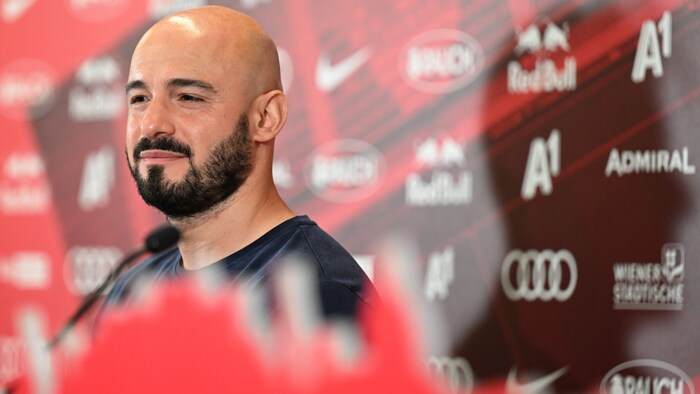 Onur Cinel at his presentation as Salzburg coach