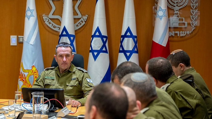 Generalstabschef Herzi Halevi berät sich mit hochrangigen Vertretern des Militärs.