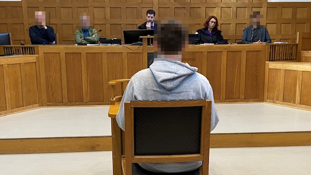 The man from Oberland did not confess during the trial on Tuesday. (Bild: Chantal Dorn, Krone KREATIV)