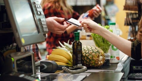 Im Supermarkt sind die Preissteigerungen für jedermann zu spüren. (Bild: Drobot Dean - stock.adobe.com)