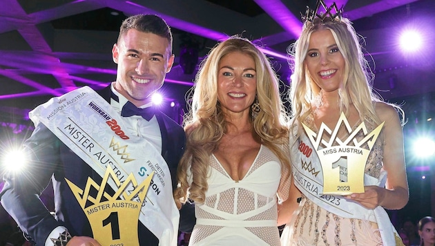 Miss and Mister Austria will be crowned this year as part of Vienna Fashion Week on September 11. In this picture, 2023 Mission Austria boss Kerstin Rigger (center) celebrates with the winners Alexander Höfler and Valentina Bleckenwegner. (Bild: Kristian Bissuti)