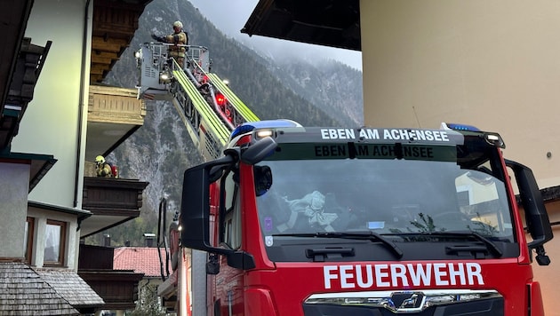 The firefighters were able to extinguish the fire quickly. (Bild: zoom.tirol)