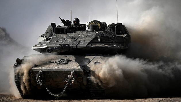 Az izraeli hadsereg már most is többfrontos háborút folytat. (Bild: APA/AFP/RONALDO SCHEMIDT)