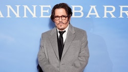 Johnny Depp zeigte sich bei der Premiere für seinen neusten Film in einem neuen, sauberen Look. (Bild: Ian West / PA / picturedesk.com)