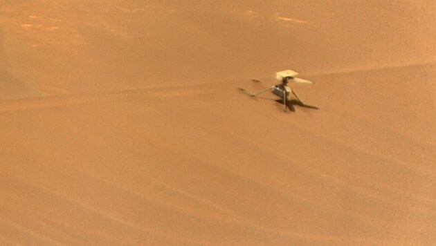 Der Mini-Hubschrauber Ingenuity am 24. Februar, fotografiert mit einer Kamera an Bord von Mars-Rover Perseverance (Bild: NASA/JPL-Caltech/LANL/CNES/CNRS)