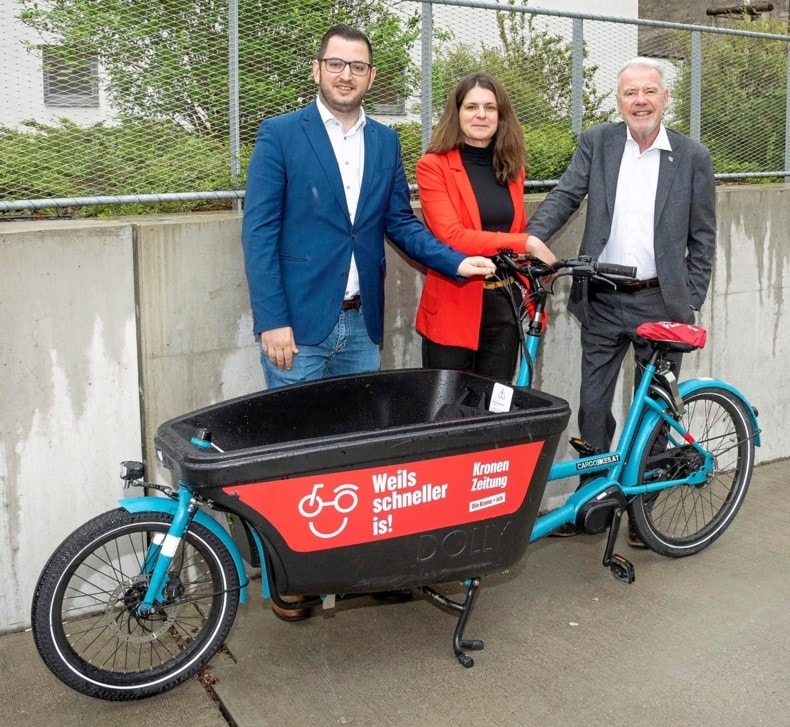 Vera Hofbauer vom Klimaschutzministerium mit dem Abgeordneten Gerstenmayer (li.) und Stadtchef Schneeberger.