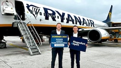Ryanair-CEO Andreas Gruber und Flughafen-Geschäftsführer Maximilian Wildt haben große Pläne. (Bild: Krone Archiv)