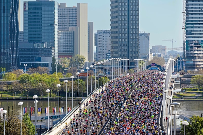 Für den Vienna City Marathon werden am Sonntag im Wiener Stadtgebiet mehrere Straßen gesperrt. (Bild: Mario Urbantschitsch)