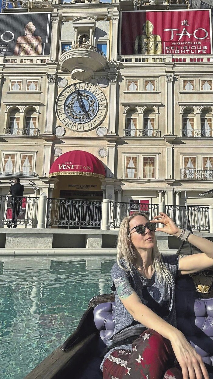 Impressionen eines Liebesurlaubs. Vielleicht geht es für das Duo ja schon bald ins echte Venedig ...