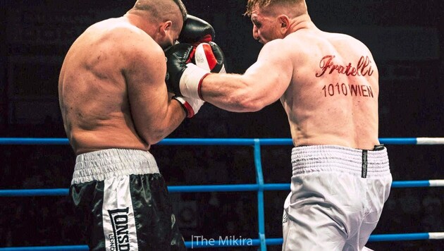 Boxer Mansur Elsaev (right) is still unbeaten in the ring. (Bild: ZVG)