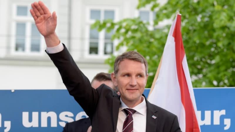 Björn Höcke am 18. Mai 2016 während einer Kundgebung der AfD-Partei in Erfurt (Bild: The Associated Press)